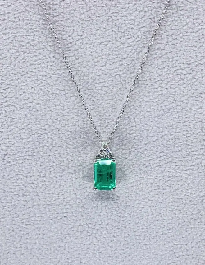 Collier Or Blanc Pendentif Emeraude & Diamants