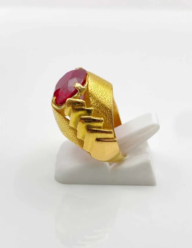 Bague Vintage Originale Or Jaune & Rubis Verneuil