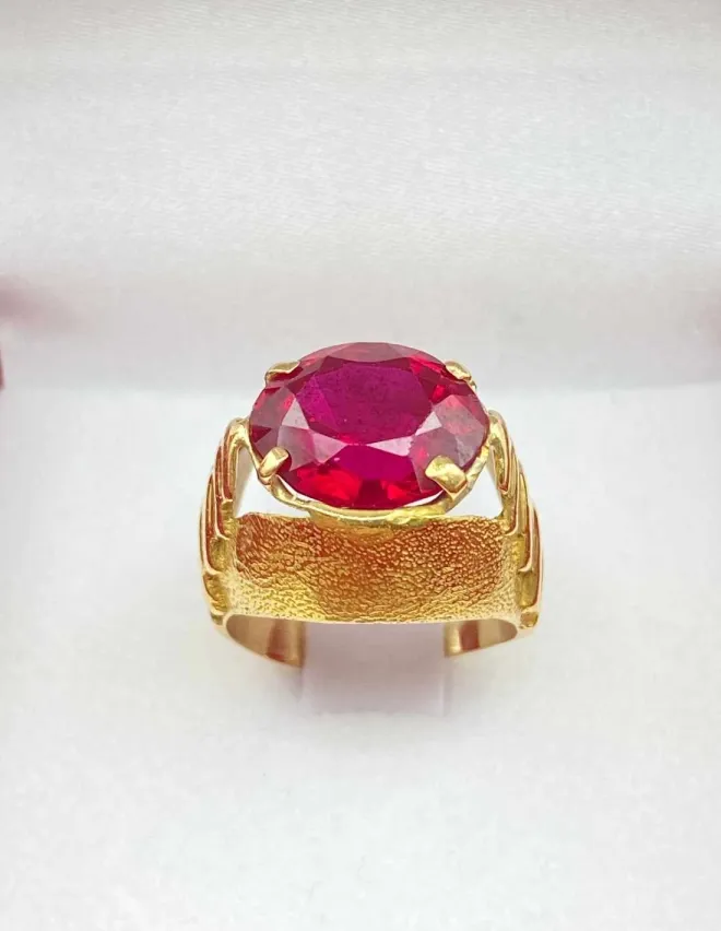 Bague Vintage Originale Or Jaune & Rubis Verneuil