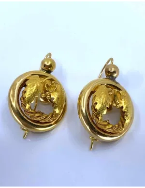 Boucles d'Oreilles Créoles Chenilles Vintage en Or Jaune