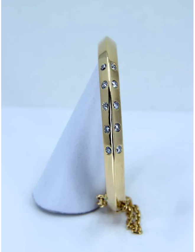 Bracelet Jonc Ovale Ouvrant Or Jaune & Diamants