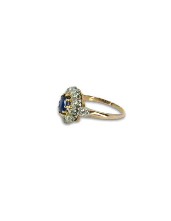 Bague Pompadour Saphir Deep Blue et Diamants sur Platine et Or