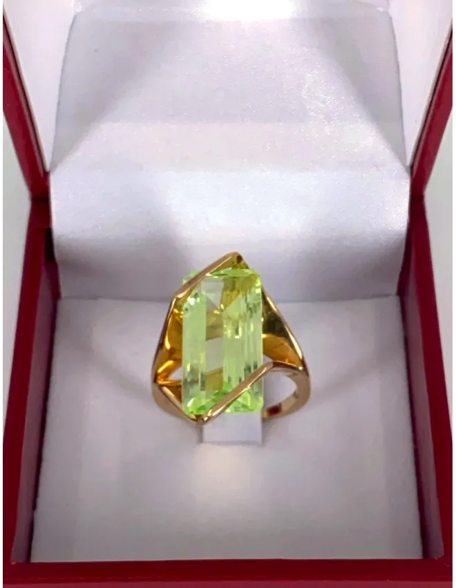Bague Design Or Jaune & Spinelle Verte