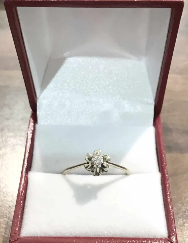 Bague Solitaire Diamant Or Blanc 18k