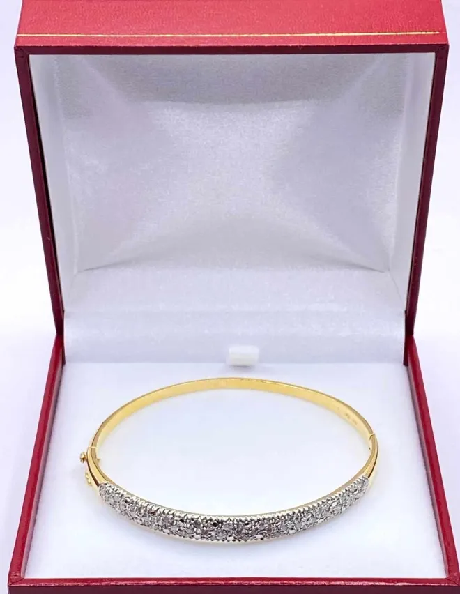 Bracelet Jonc Ouvrant Or 18K & Diamants