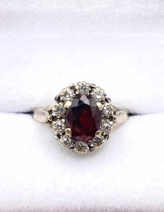 Bague Vintage Or Blanc Grenat & Diamants